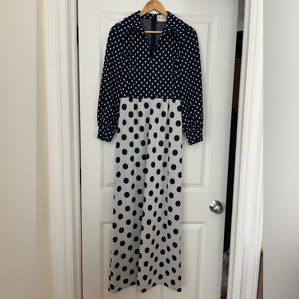Polka dot contrast 70s vintage gown size 4-6